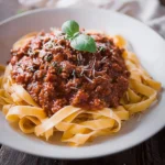 Pasta-Bolognese-mit-Salsiccia-Rezept