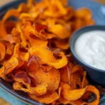 Karottenchips-aus-dem-Airfryer-mit-cremigem-Protein-Dip-Rezept